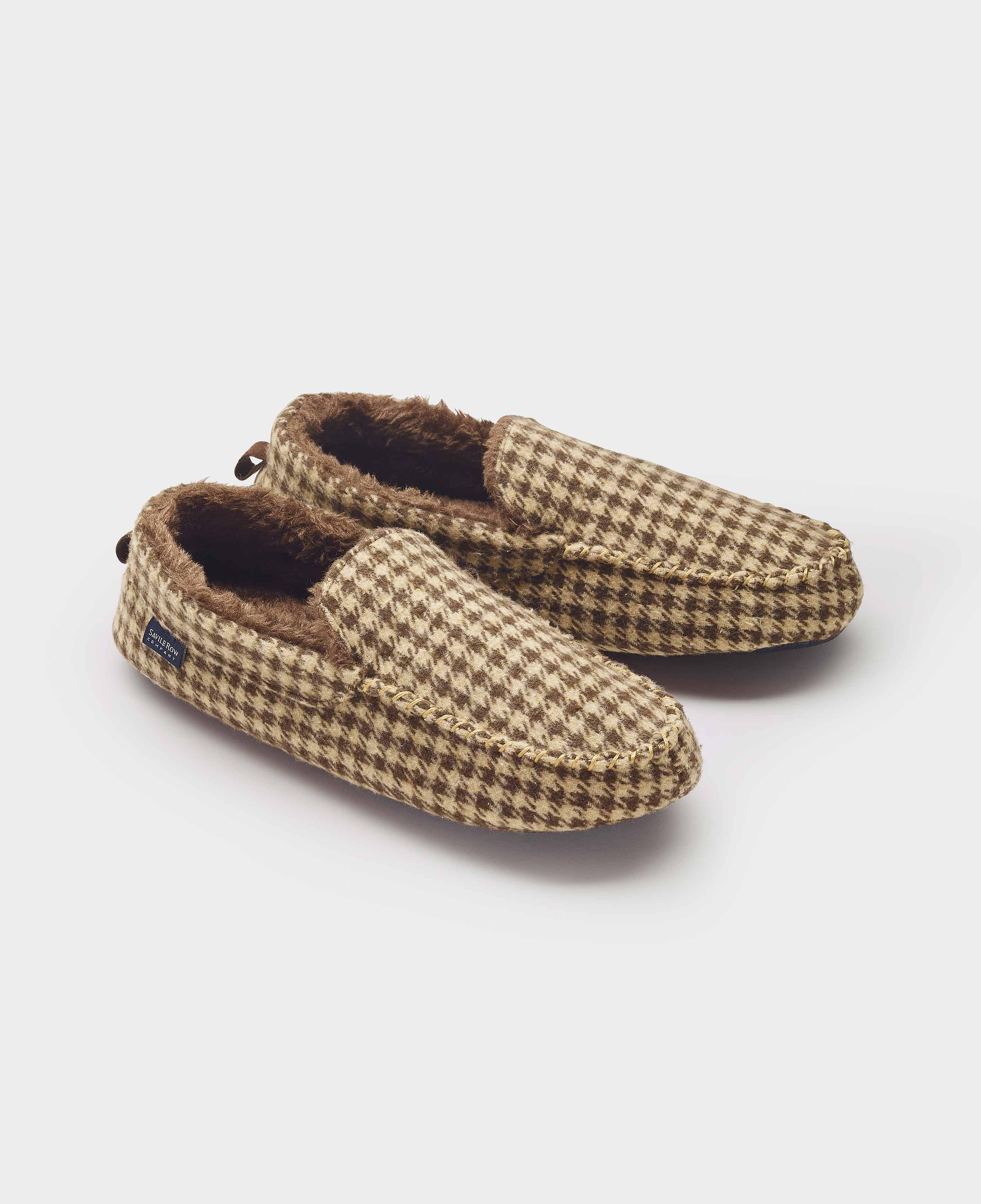 Mens fur lined moccasin slippers deals